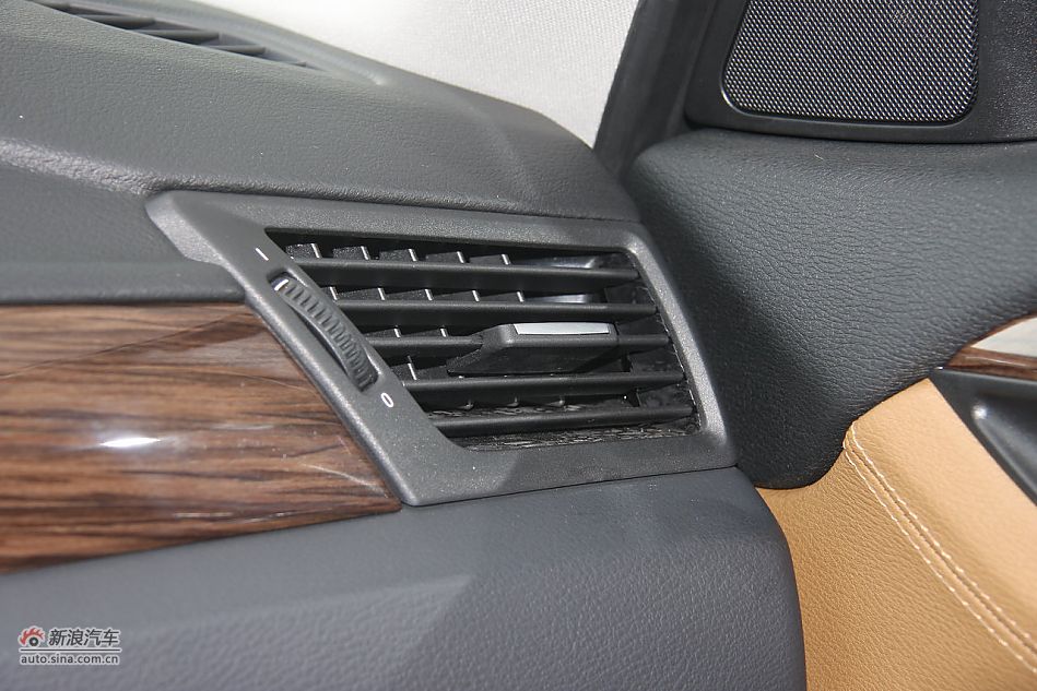 2012款华晨宝马X1到店实拍