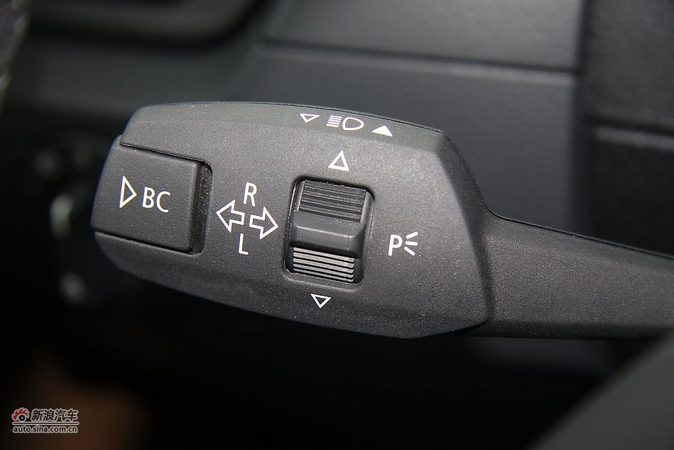 2012款华晨宝马X1到店实拍