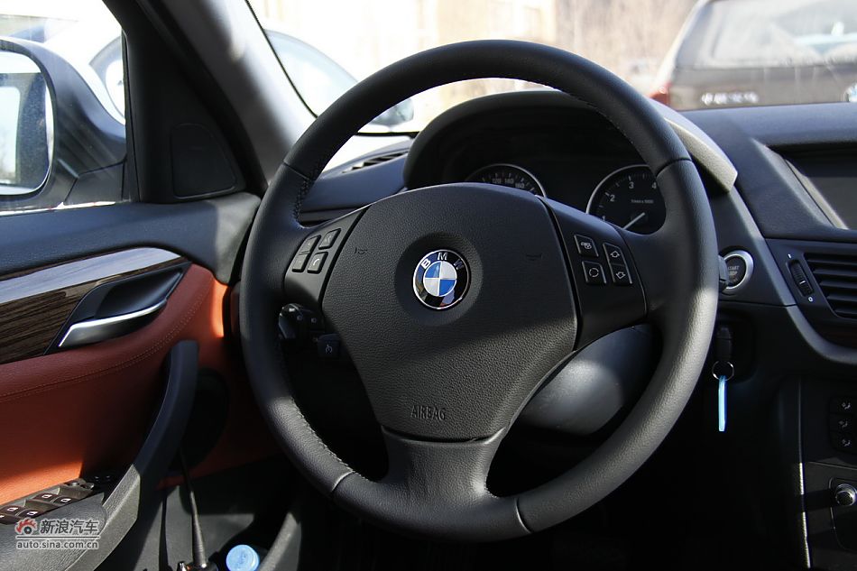 华晨宝马X1内饰功能