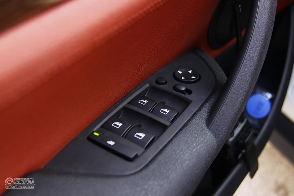 华晨宝马X1内饰功能