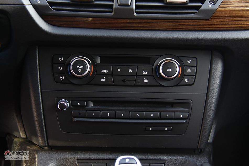 华晨宝马X1内饰功能