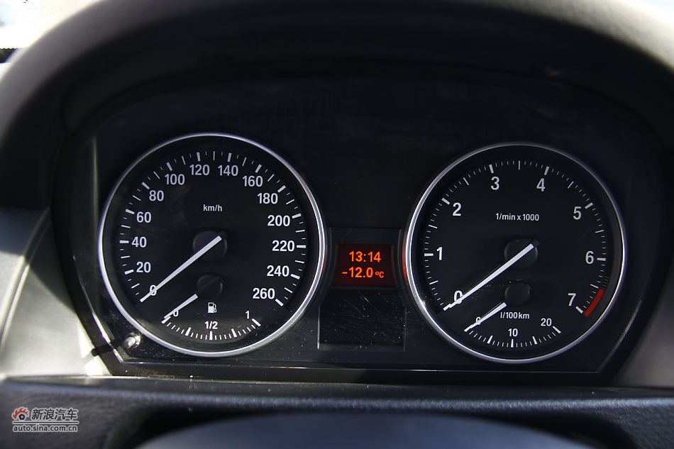 华晨宝马X1内饰功能