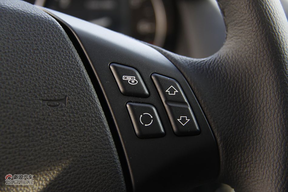 华晨宝马X1内饰功能