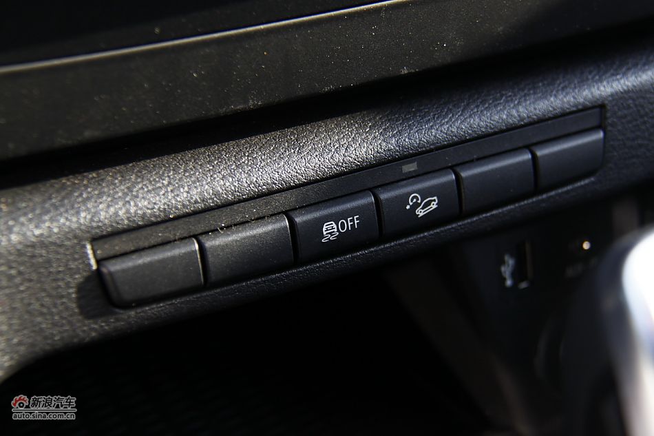 华晨宝马X1内饰功能