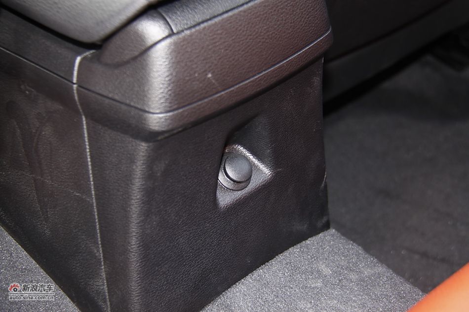 华晨宝马X1内饰功能