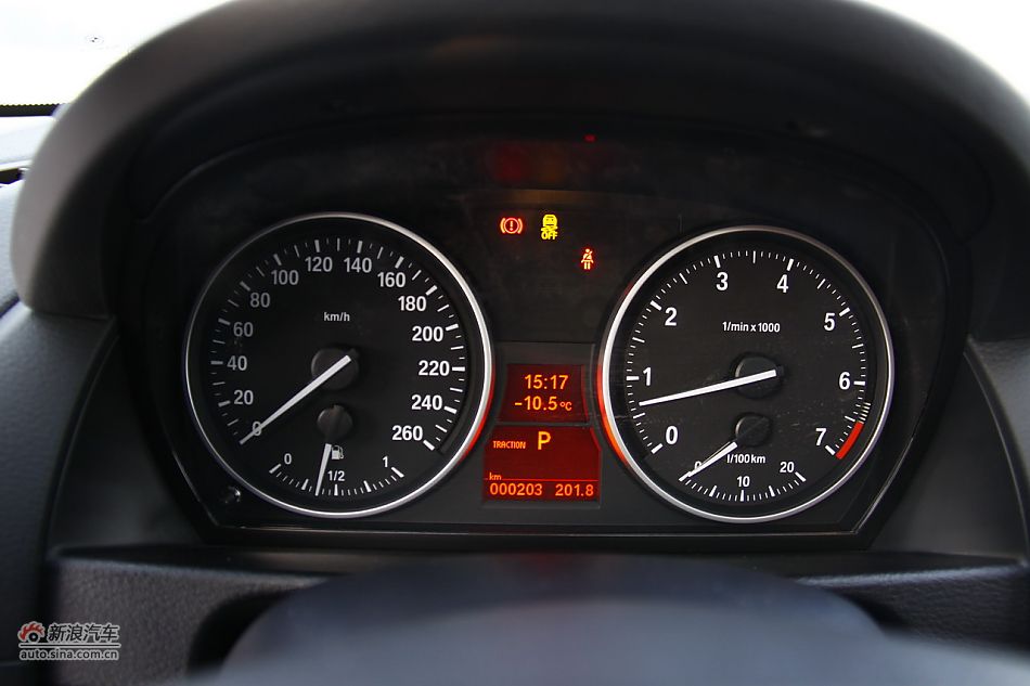 华晨宝马X1内饰功能