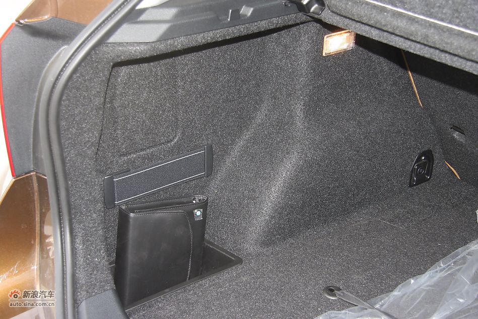 2012款华晨宝马X1到店实拍