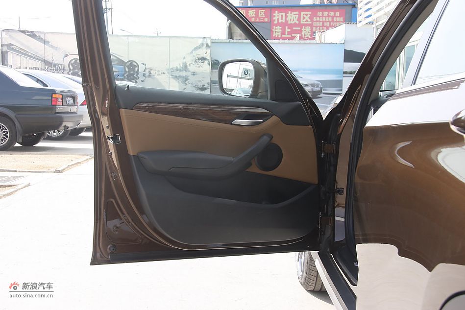 2012款华晨宝马X1到店实拍