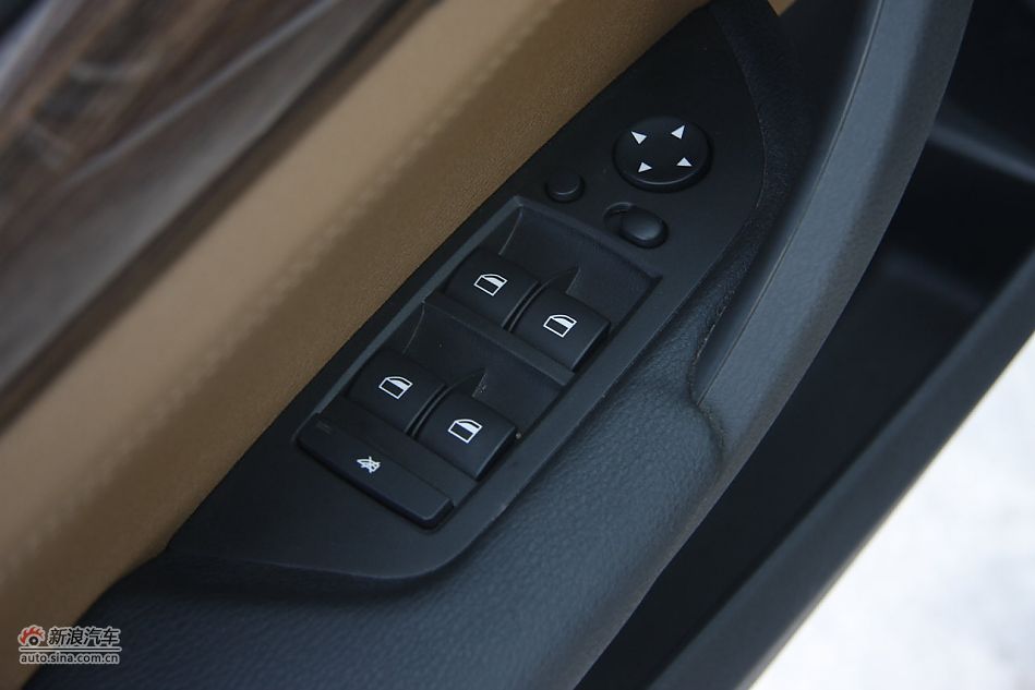 2012款华晨宝马X1到店实拍