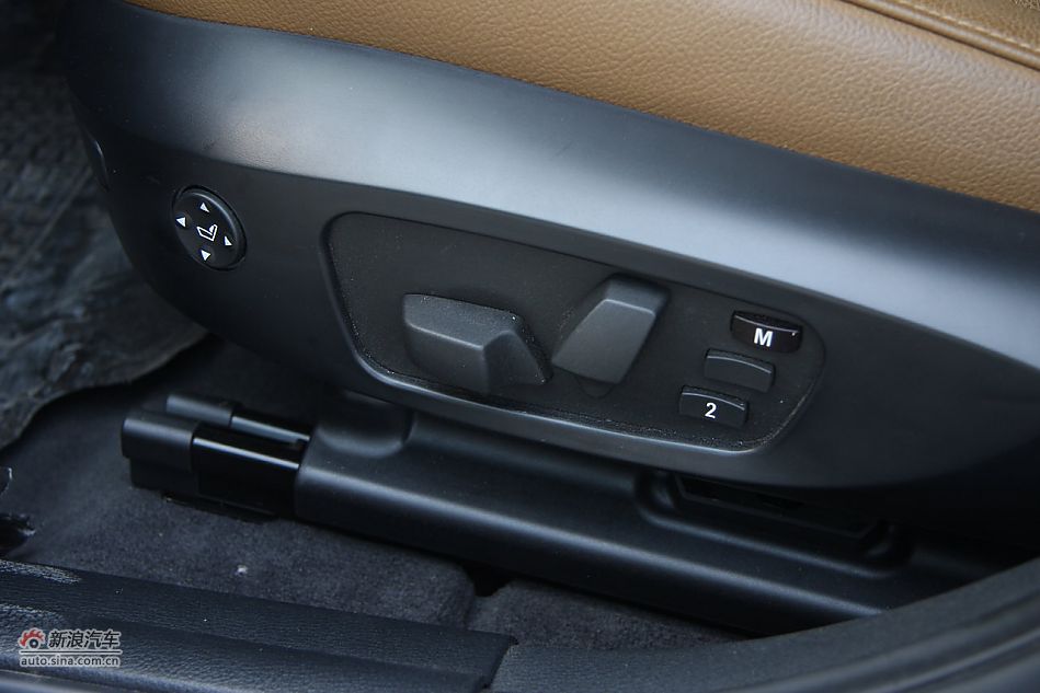 2012款华晨宝马X1到店实拍