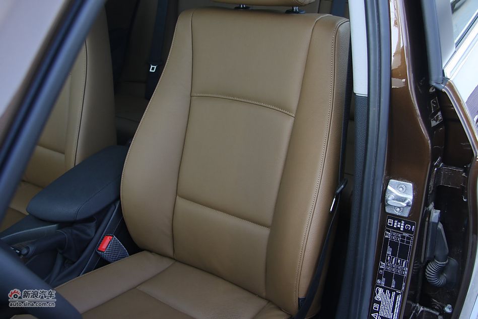 2012款华晨宝马X1到店实拍