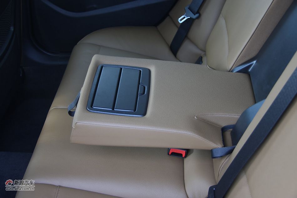 2012款华晨宝马X1到店实拍