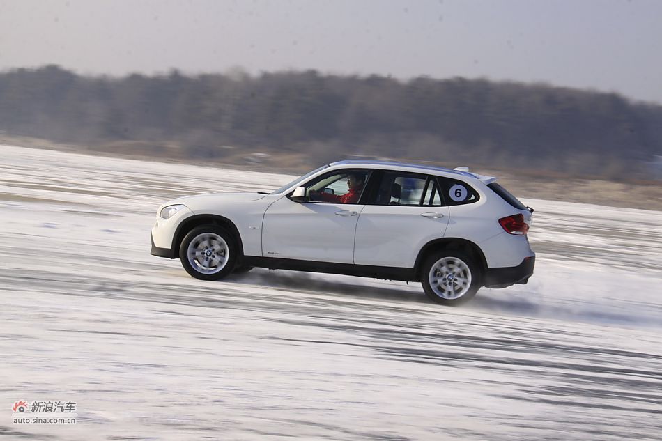 华晨宝马X1动态实拍