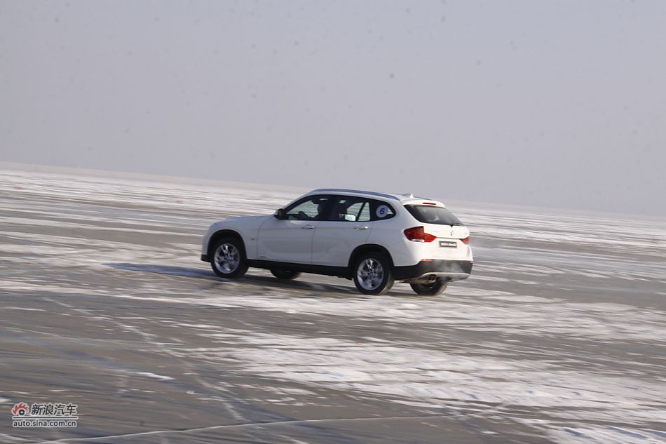 华晨宝马X1动态实拍