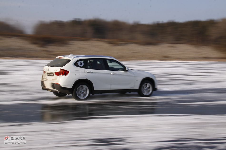 华晨宝马X1动态实拍