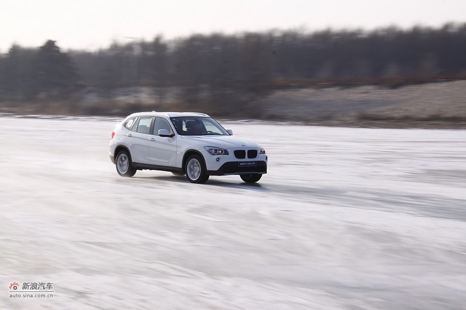 华晨宝马X1动态实拍