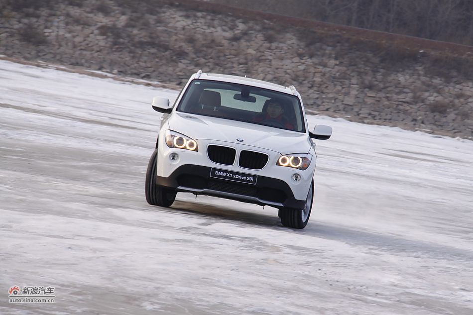 华晨宝马X1动态实拍