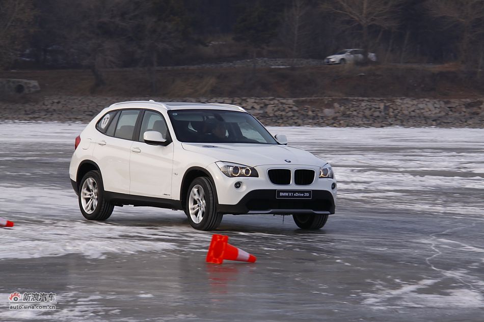 华晨宝马X1动态实拍