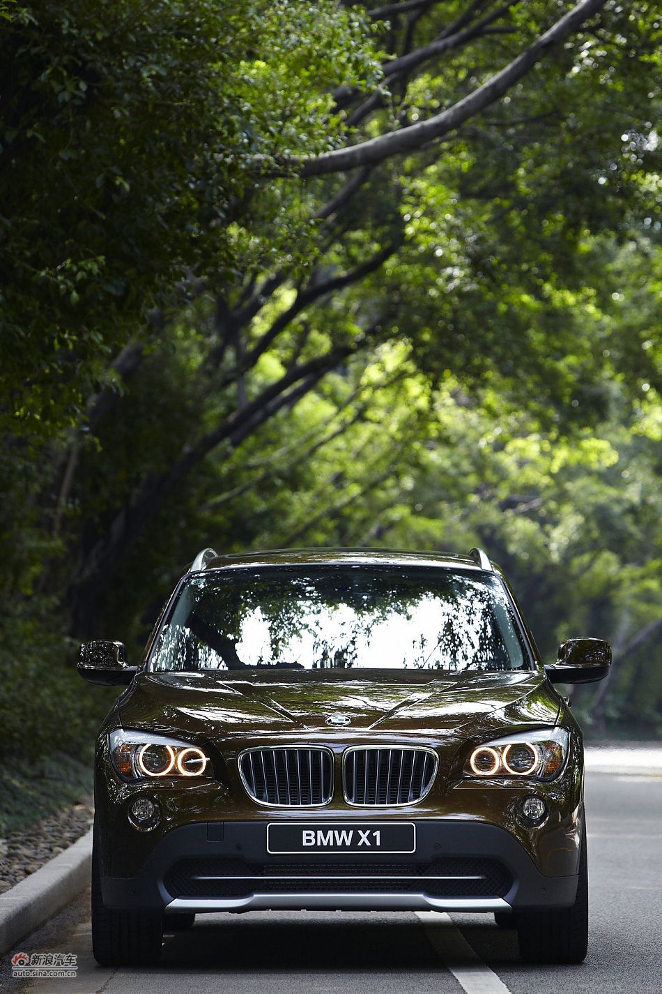 2012款华晨宝马X1 xDrive28i官方图