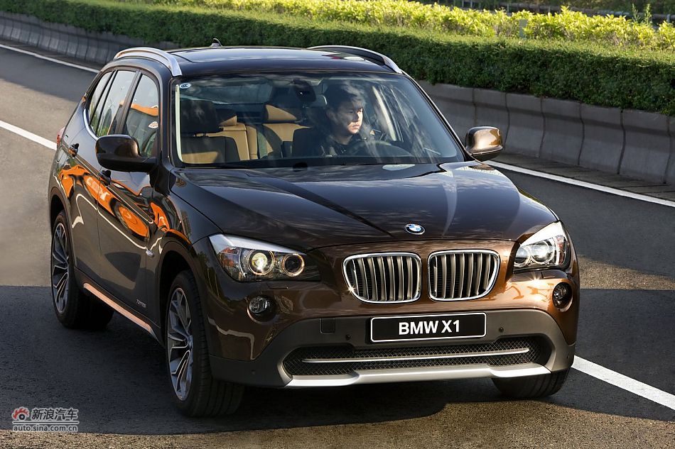 2012款华晨宝马X1 xDrive28i官方图