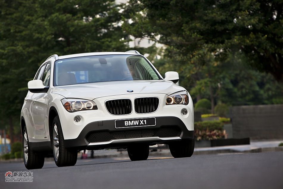 2012款华晨宝马X1 xDrive20i官方图