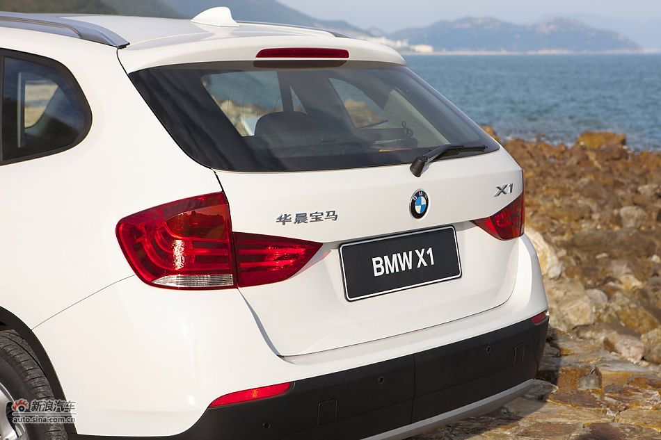 2012款华晨宝马X1 xDrive20i官方图