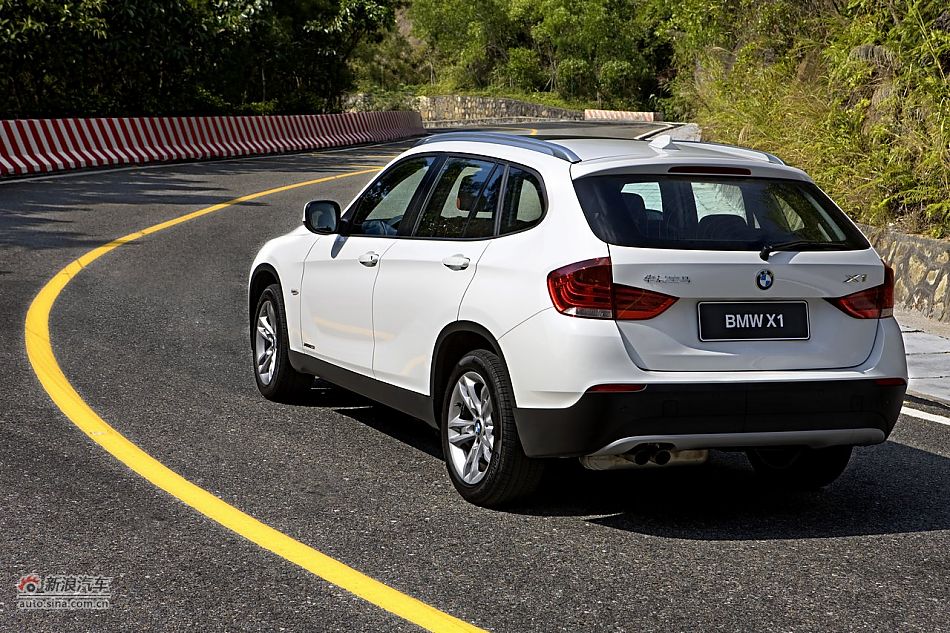 2012款华晨宝马X1 xDrive20i官方图