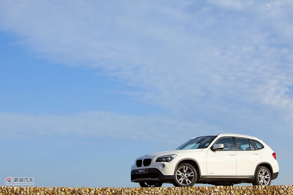 2012款华晨宝马X1 xDrive20i官方图