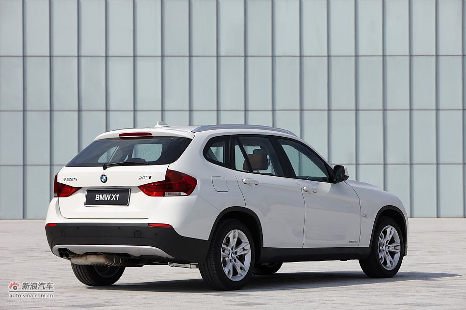 2012款华晨宝马X1 xDrive20i官方图