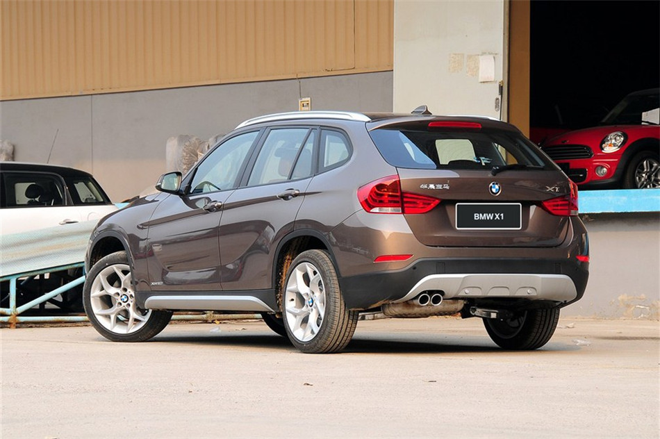 宝马X1 2013款 2.0T AT xDrive20i X设计套装