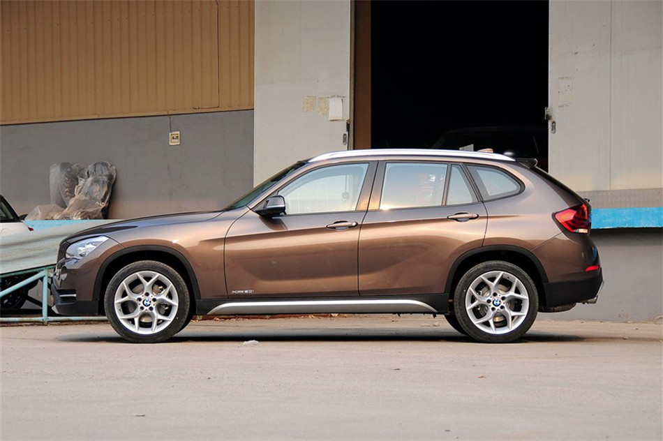宝马X1 2013款 2.0T AT xDrive20i X设计套装