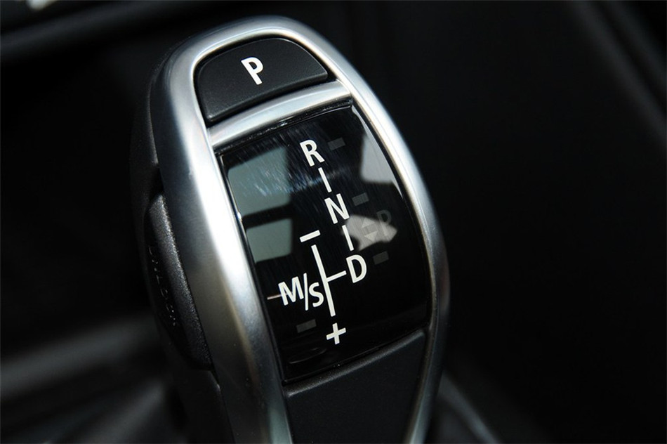 宝马X1 2013款 2.0T AT xDrive20i X设计套装