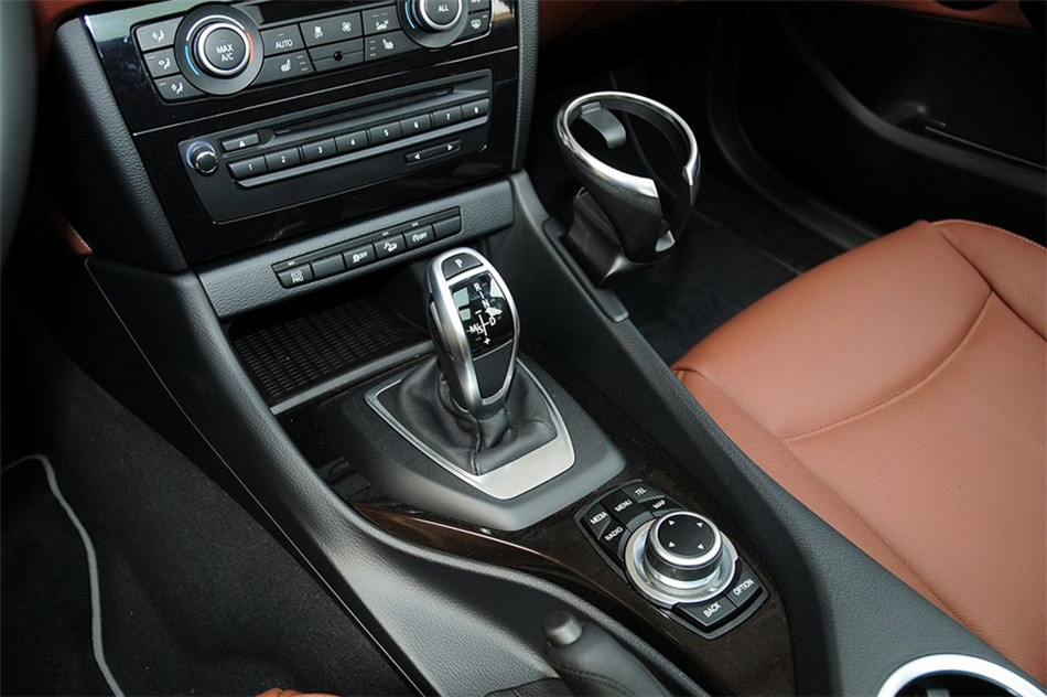 宝马X1 2013款 2.0T AT xDrive20i X设计套装