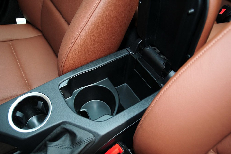 宝马X1 2013款 2.0T AT xDrive20i X设计套装