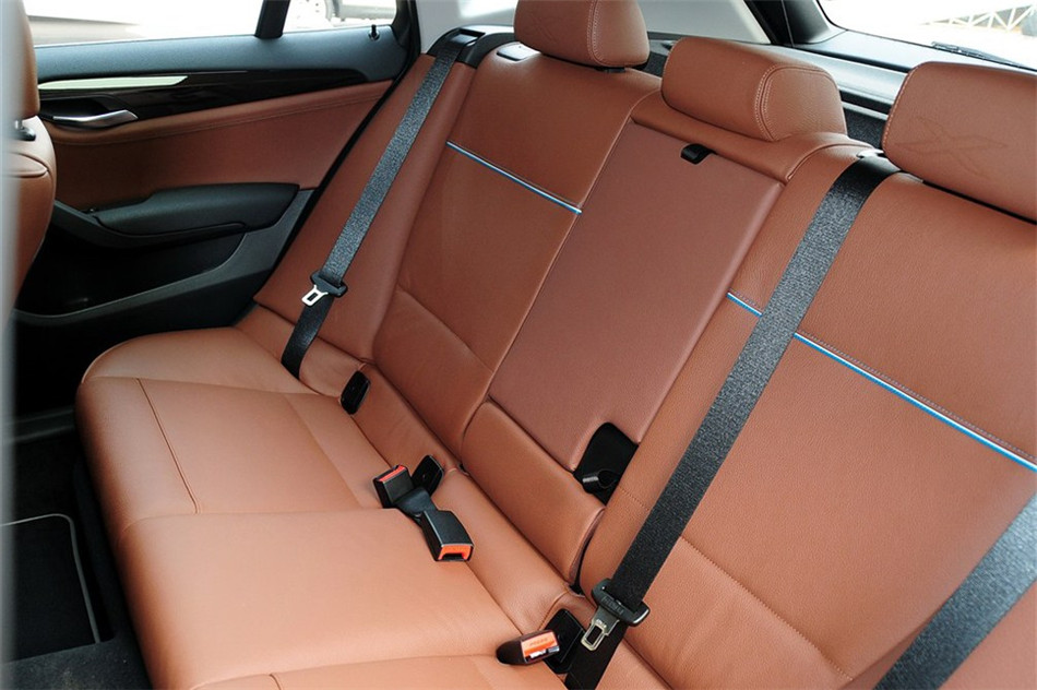 宝马X1 2013款 2.0T AT xDrive20i X设计套装