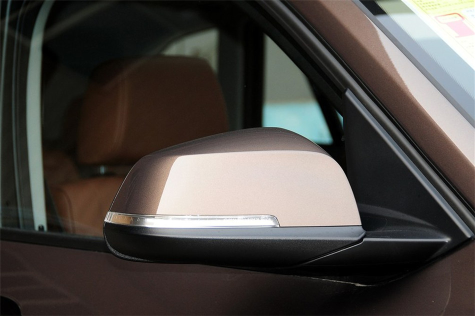 宝马X1 2013款 2.0T AT xDrive20i X设计套装