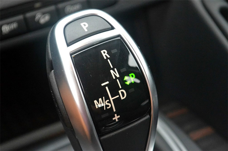 2014款 2.0T AT XDrive20i X设计套装 内饰