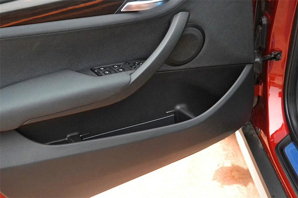 2014款 2.0T AT XDrive20i X设计套装 座椅空间