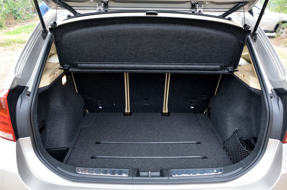 2015款 xDrive20i 时尚型 座椅空间