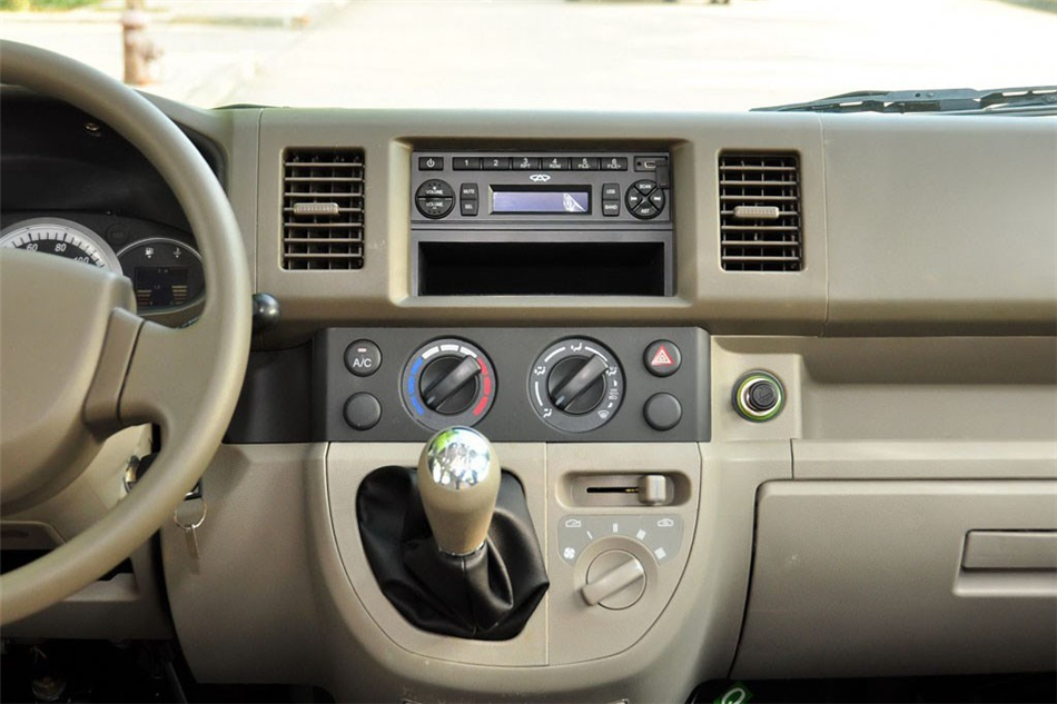 2010款开瑞优优1.0L手动标准型