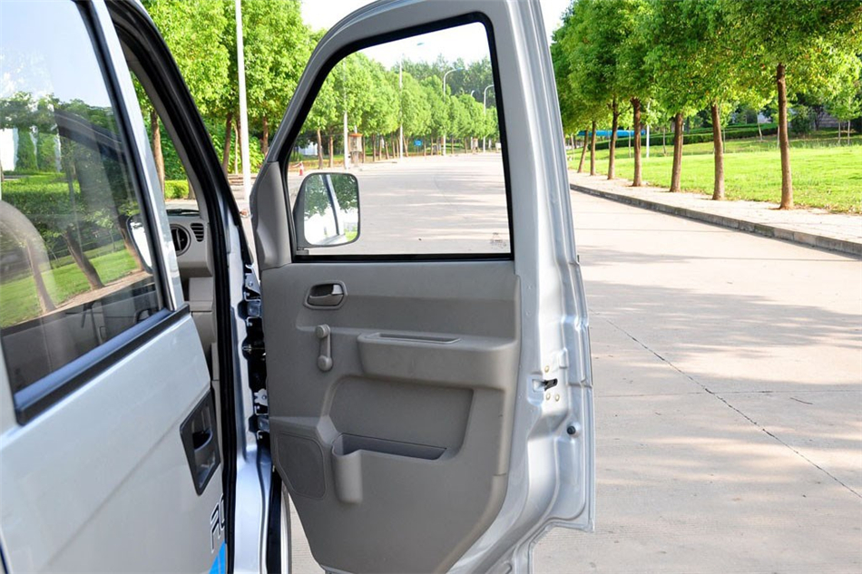 2010款开瑞优优1.0L手动标准型