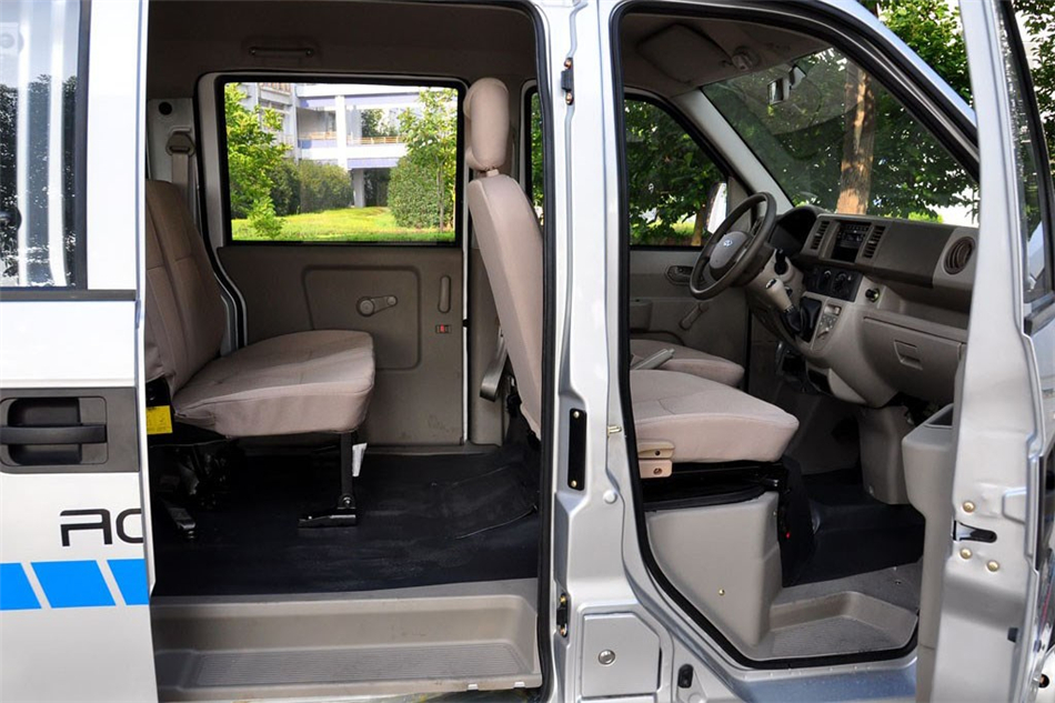 2010款开瑞优优1.0L手动标准型