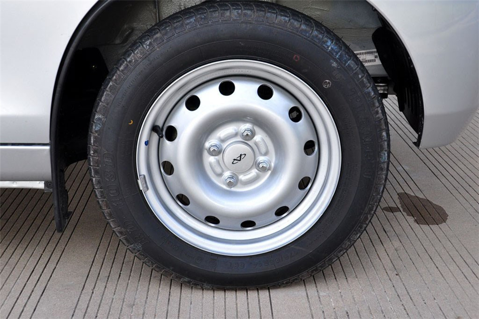 2010款开瑞优优1.0L手动标准型