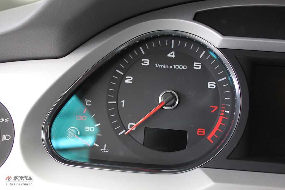 2010款奥迪A6L 2.4舒适型