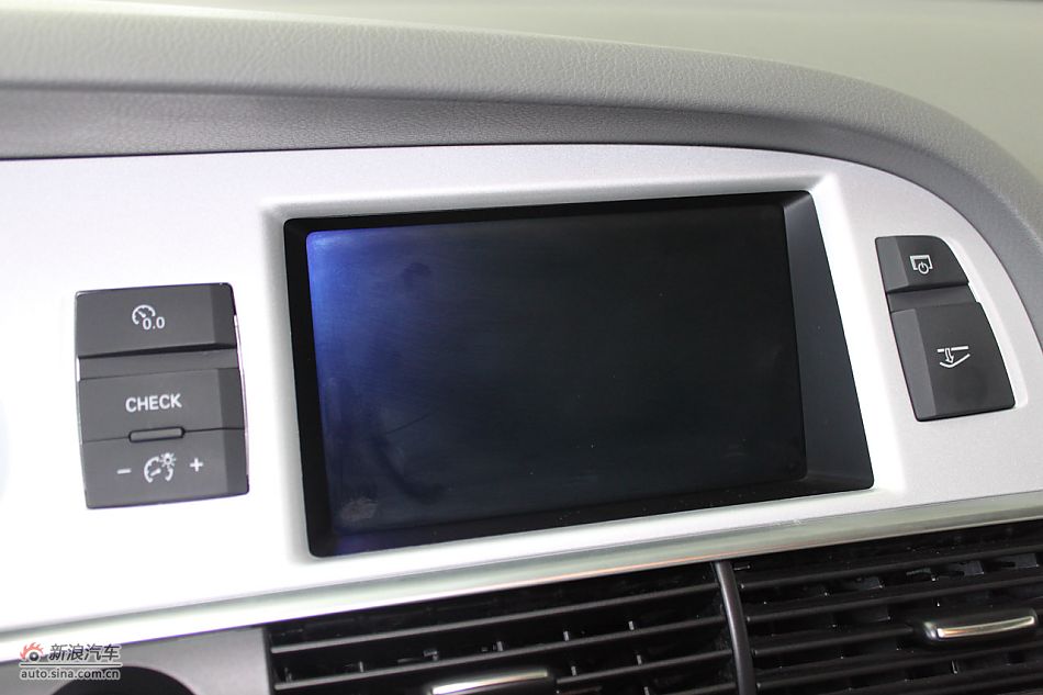 2010款奥迪A6L 2.4舒适型