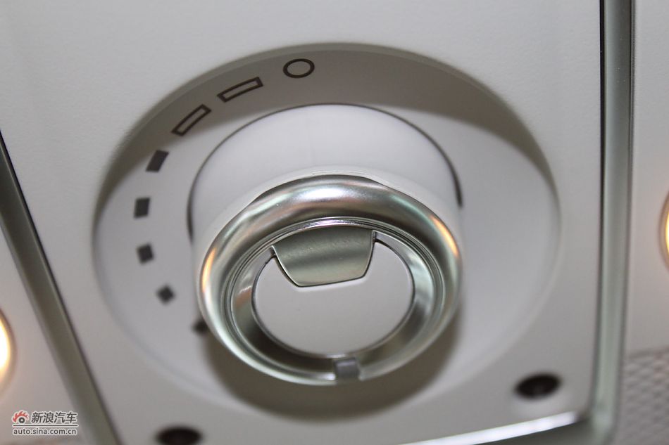 2010款奥迪A6L 2.4舒适型