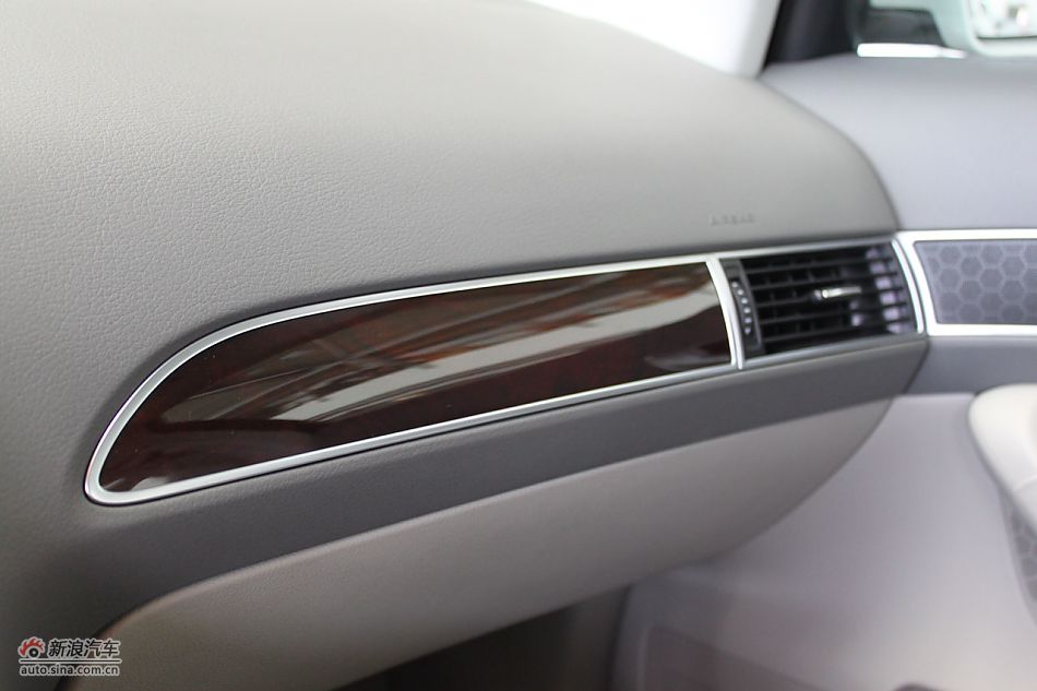 2010款奥迪A6L 2.4舒适型