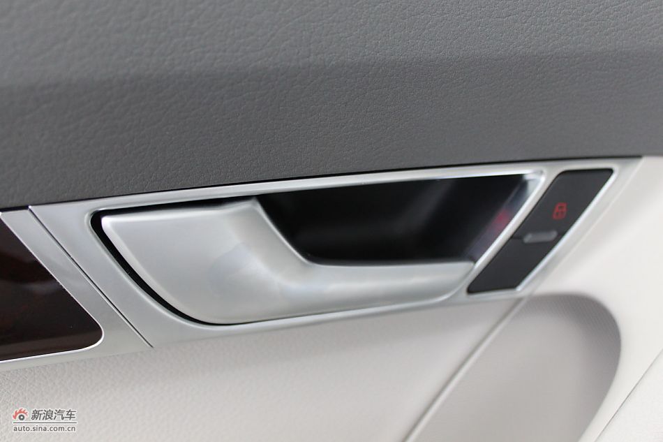 2010款奥迪A6L 2.4舒适型