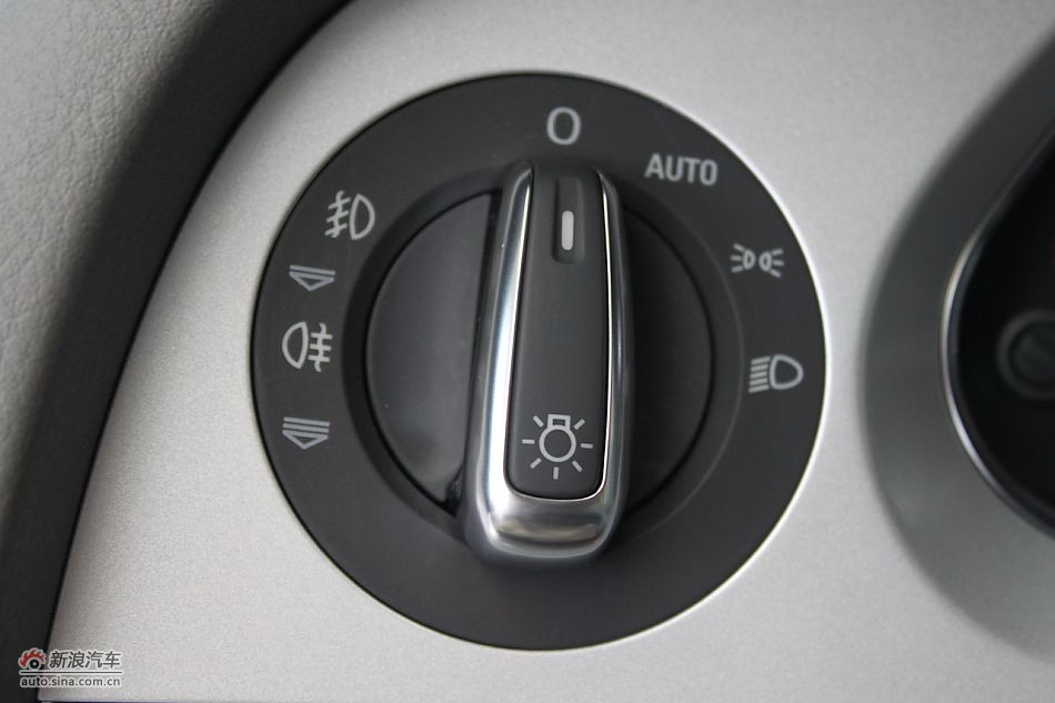 2010款奥迪A6L 2.4舒适型