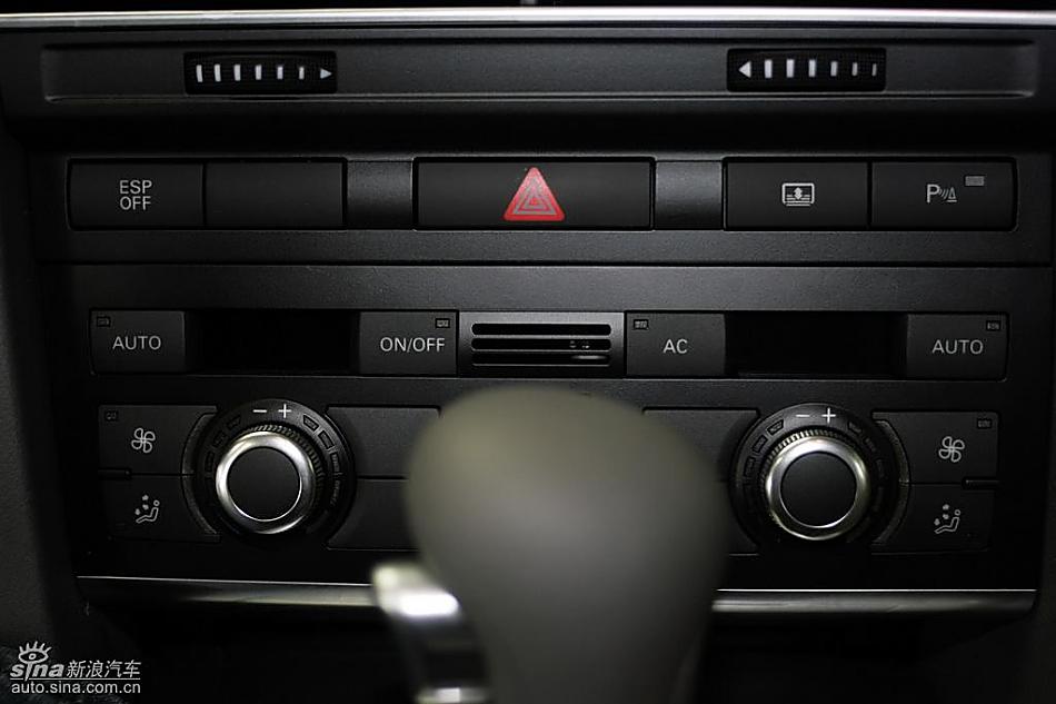 奥迪A6L 10年款到店实拍 内饰